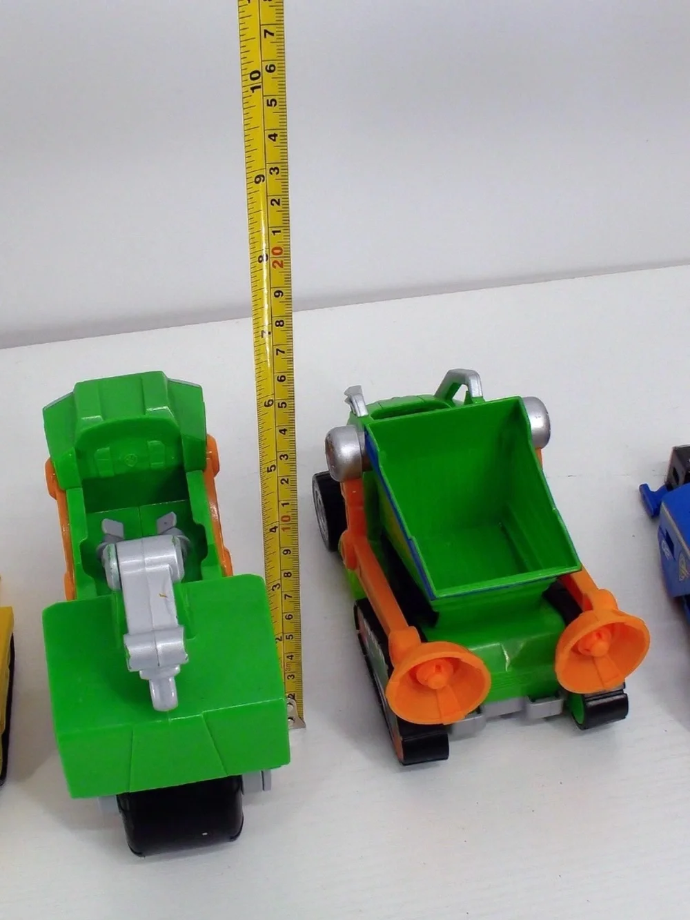 Lot of 5 PAW Patrol The Mighty Movie Toy Car Some Lights, Sounds & Figures Works